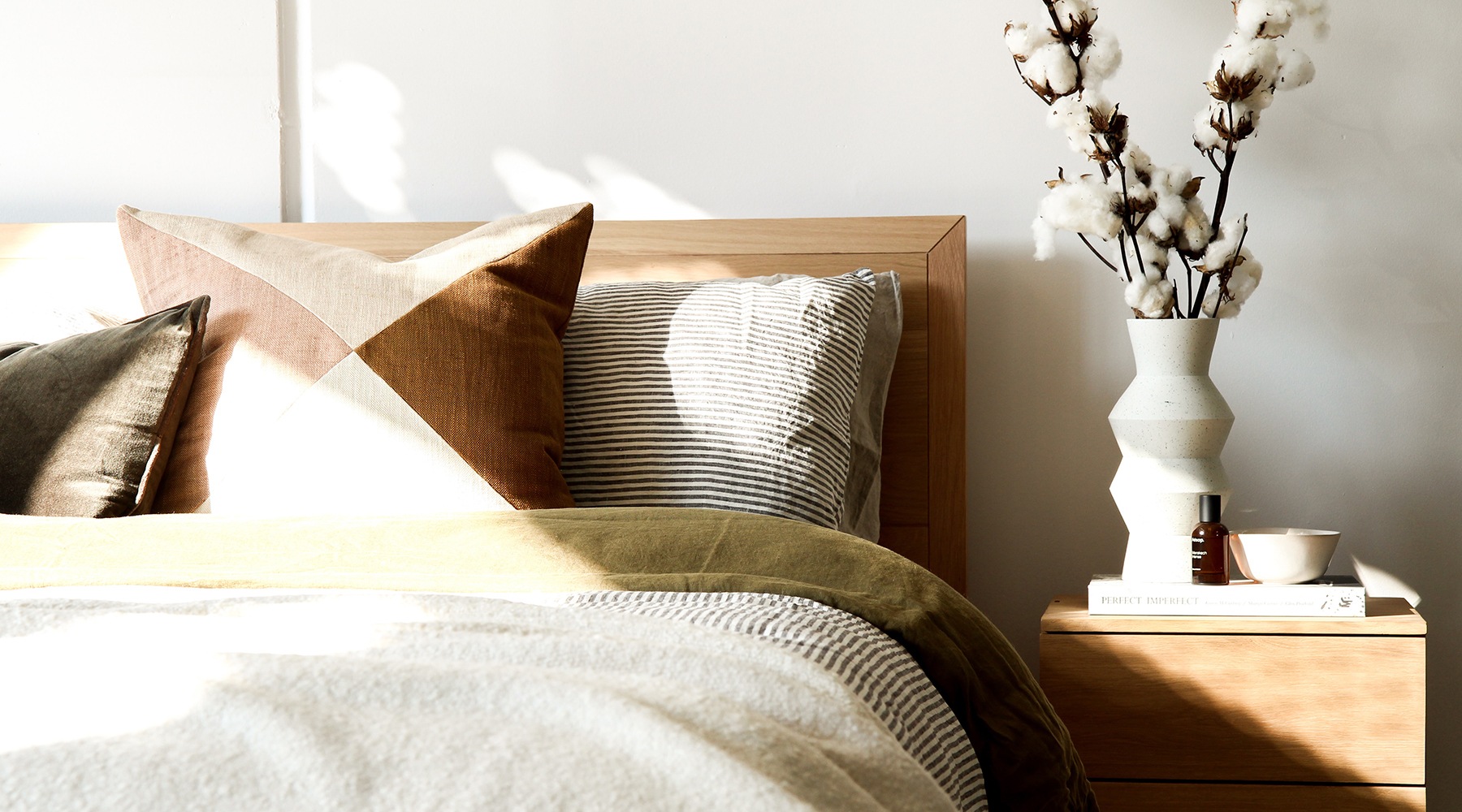 modern decor beside a bed